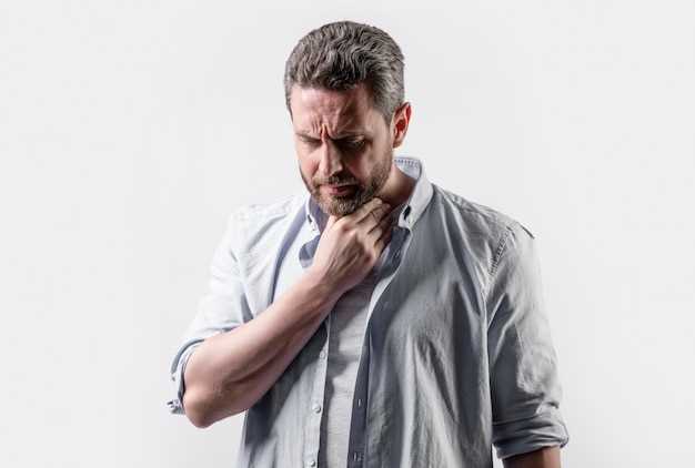 Симптомы боли в щитовидной железе у мужчин
